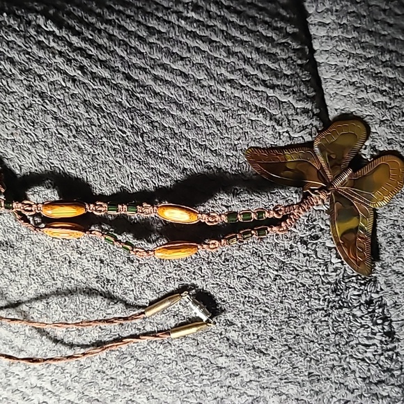 Butterfly necklace - Picture 6 of 10